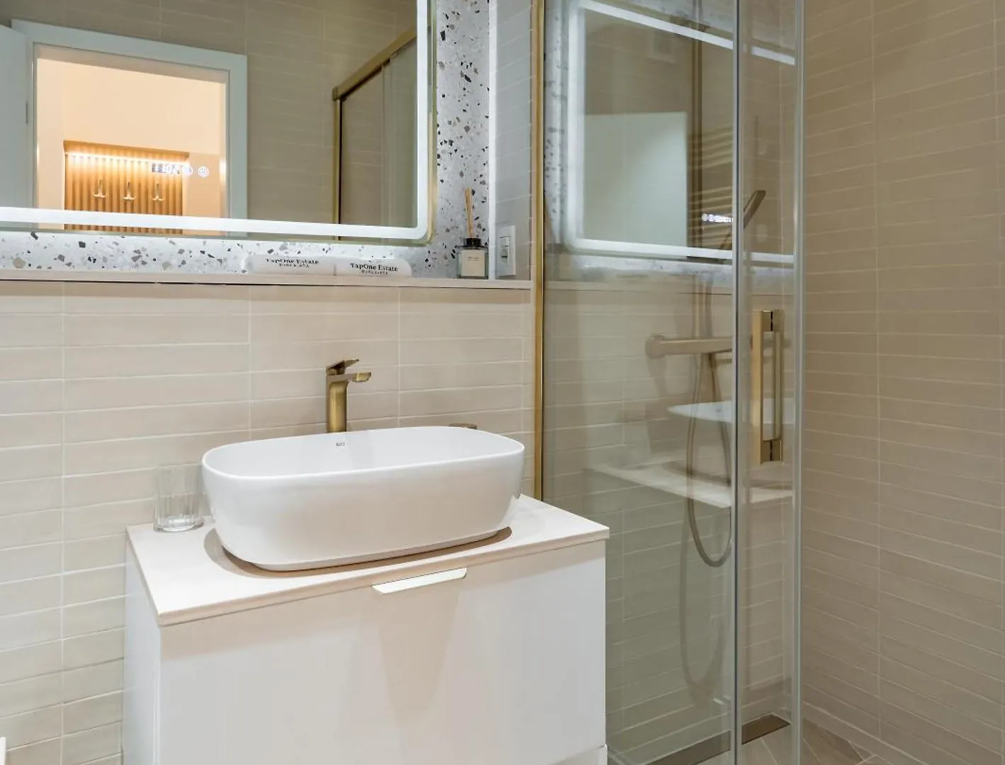 Tapone Burebista - Signature Stay Bucharest Apartment